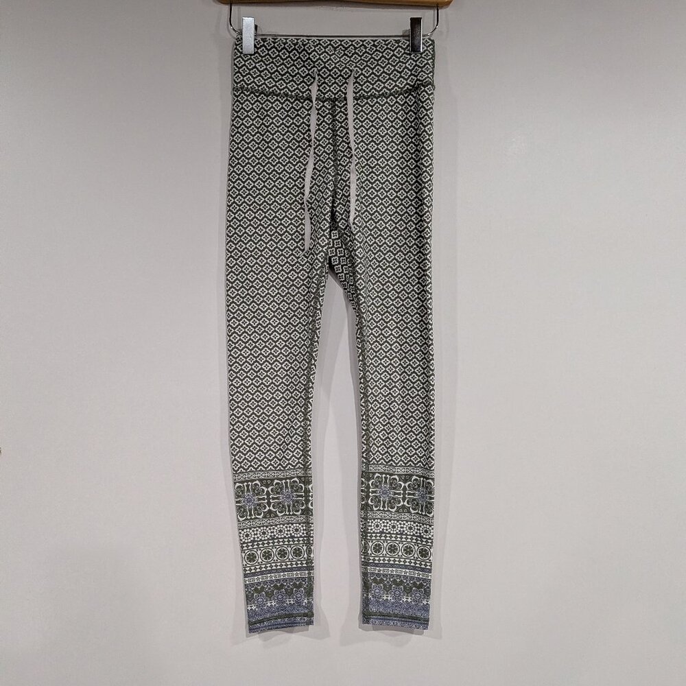 Sarah's Day x White Fox Active Patterned Leggings Olive Green White Size XS